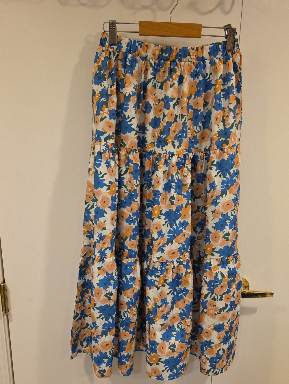 Schein Floral Tiered Maxi Skirt in Blue and Peach Size S